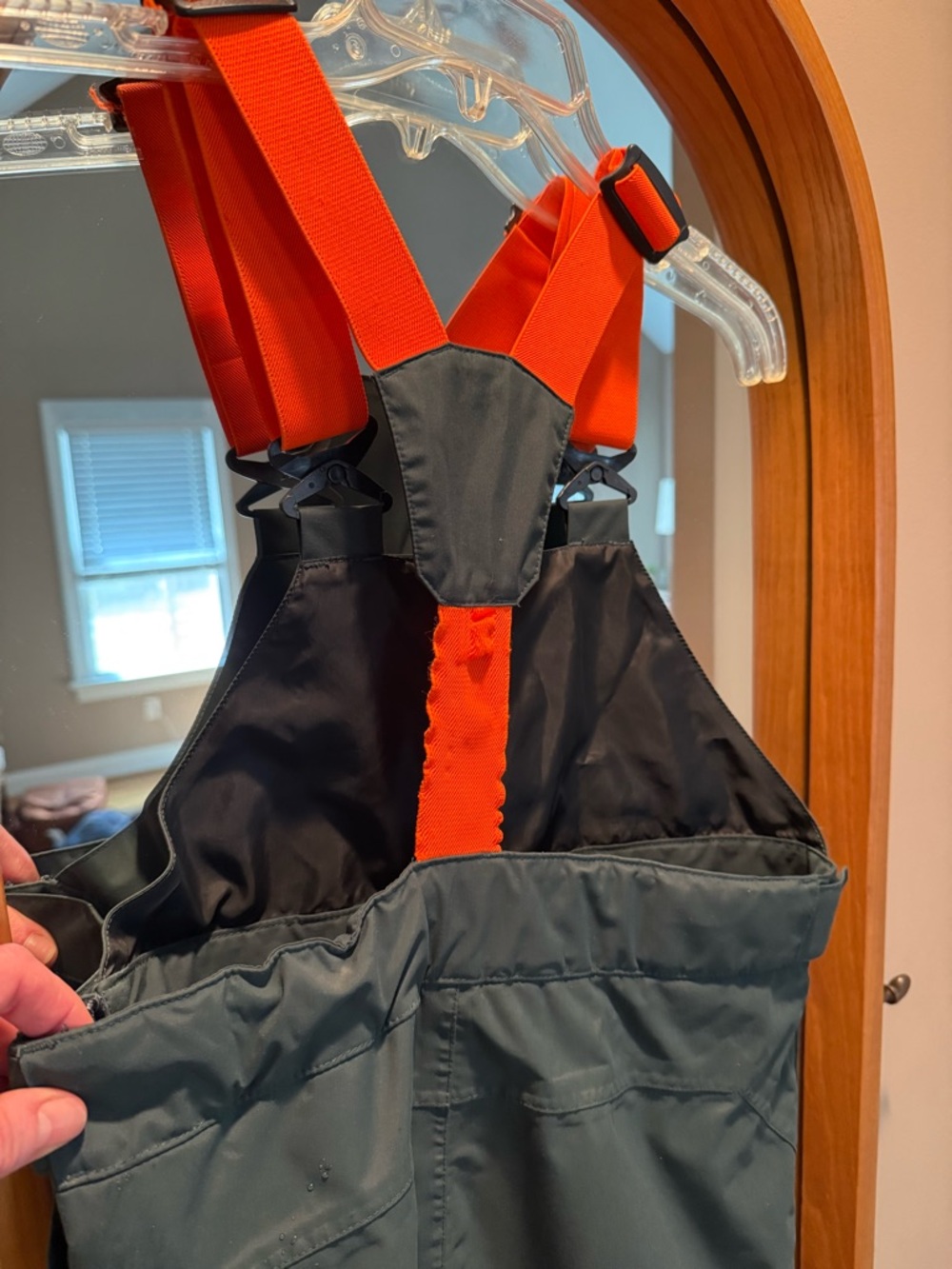 Helly Hansen Green Snow Overalls with Orange Straps. - Picture 4 of 5